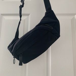 NEW Lululemon On the Beat belt bag